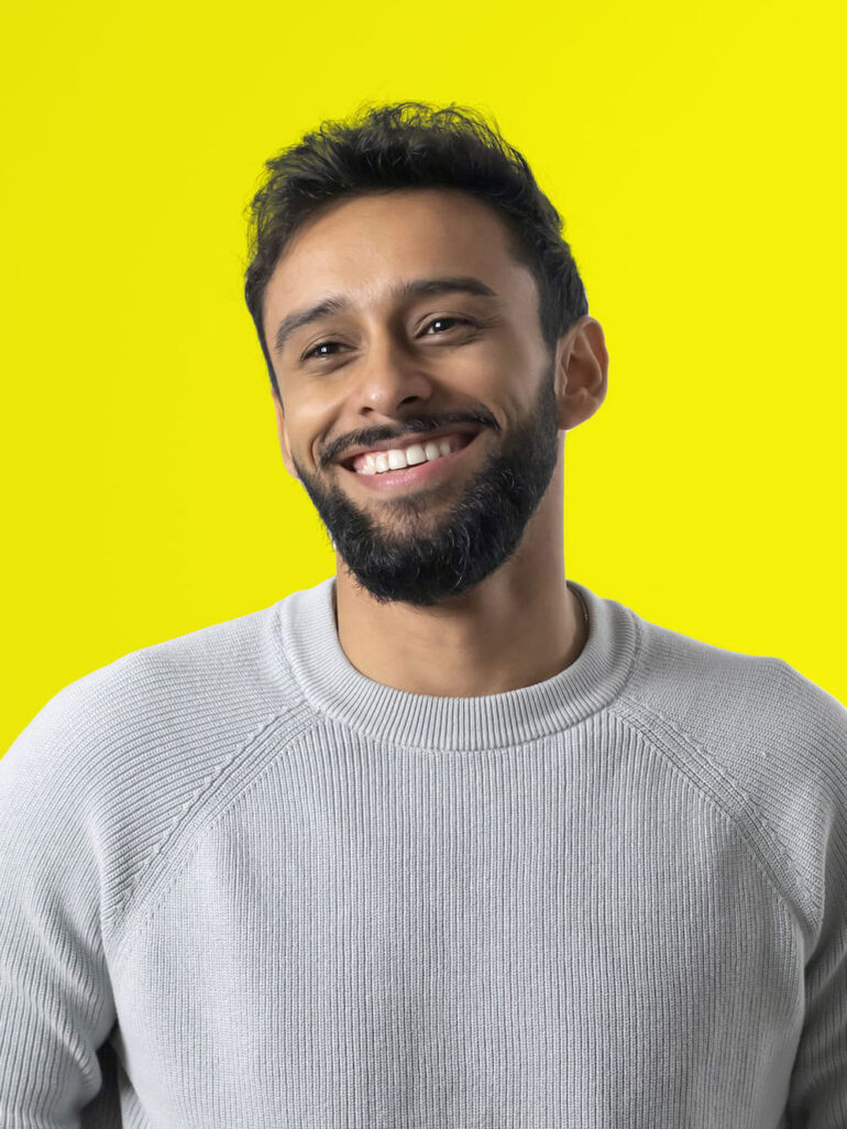 Mo